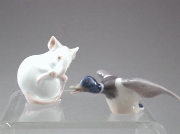 : item #32, image 3