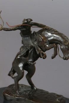 : item #10, image 2